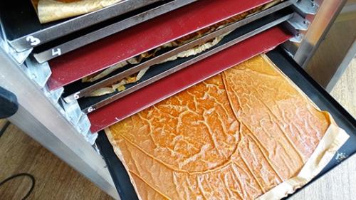 Здравствуйте!  Сушили тыквенную пастилу.