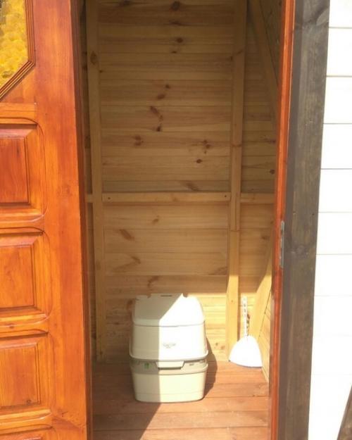 Вот такой туалет мы на нашем новом участке построили. 01