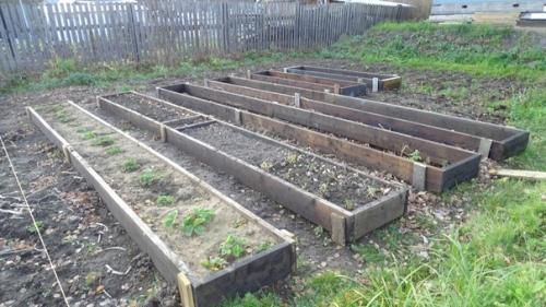 Самый бюджетный вариант возведения высоких грядок. 07