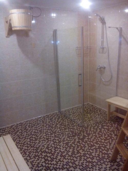 Решил поделиться с вами своей работой - красавица - банька. 05