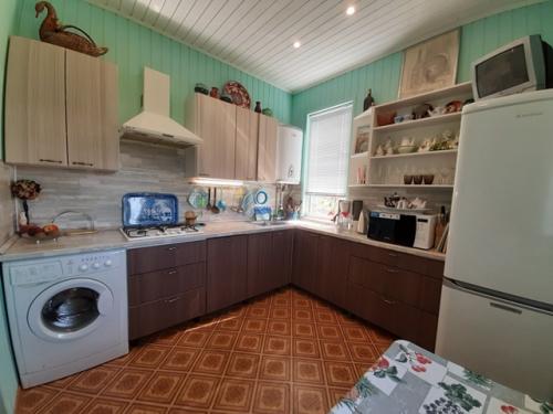 Муж сделал всё своими руками: строительство, отделка, кухонная мебель, сантехника, газ. 02