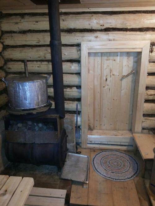 Наша банька.  Всё очень простенько, но мы ей очень рады. 01