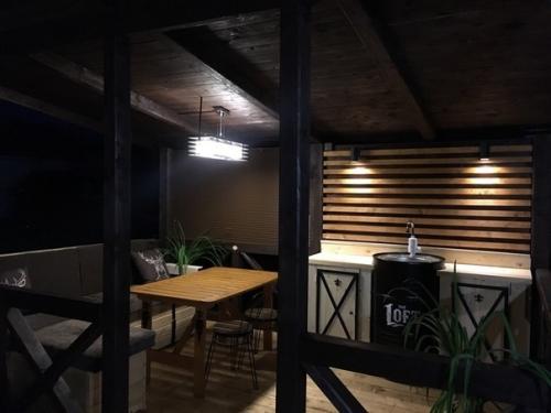 С каким вкусом и мастерством всё сделано, отсюда никуда не захочется уезжать. 05