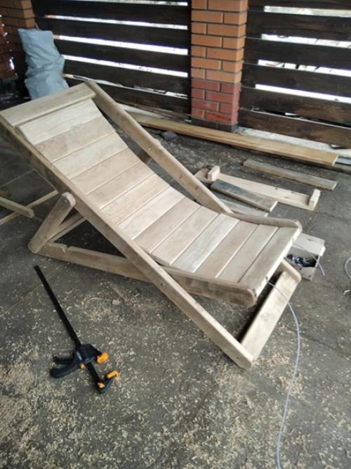 Не только же пахать на даче.