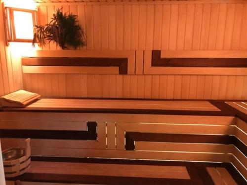 Автор: Михаил батраков. 08