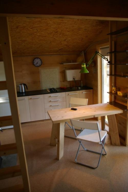 Маленький домик в Карелии для пребывания , внимание, только в выходные дни. 01