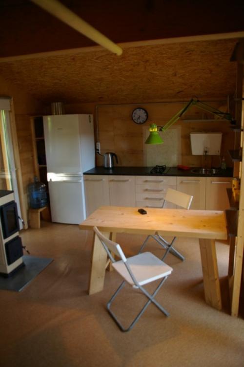 Маленький домик в Карелии для пребывания , внимание, только в выходные дни. 04