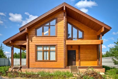 Современный дом из клееного бруса.