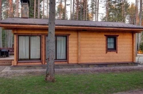 Дом из клеeнoго бpyсa 100 кв. 02