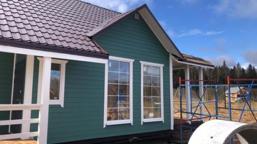 Каркасный дом 10, 5 х 7, 5 м. с террасой и крыльцом. 01