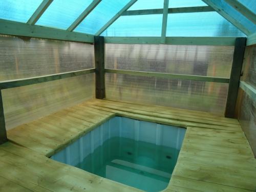 Давно планировали и вот сделали - купель для дачной баньки. 01