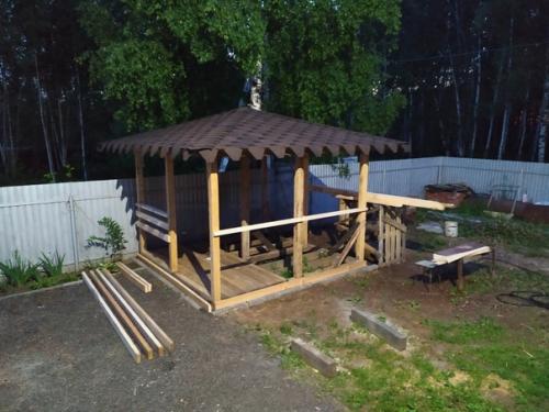 Сделал открытую беседку своими руками. 02